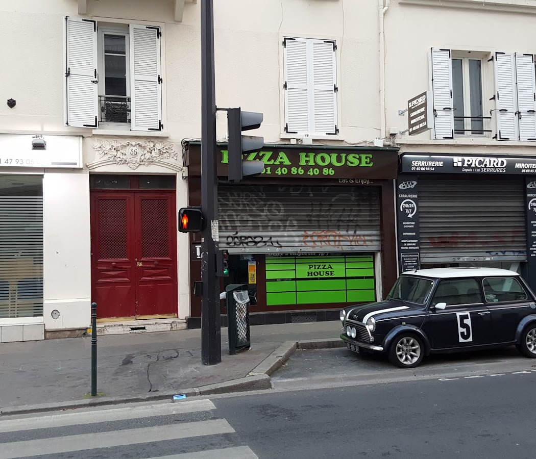 Pizza House. 2